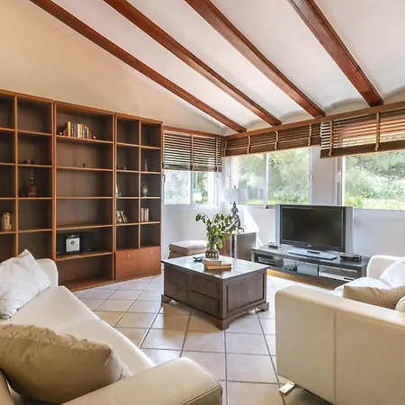 Villa Belleza 12 *